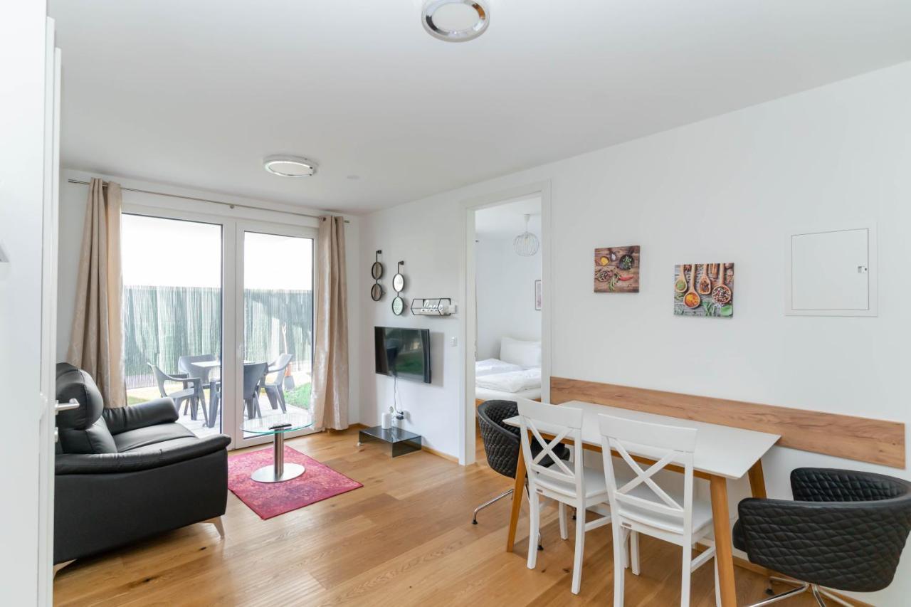 Modern Apartment With Tiny Garden Near City Center Wenen Buitenkant foto