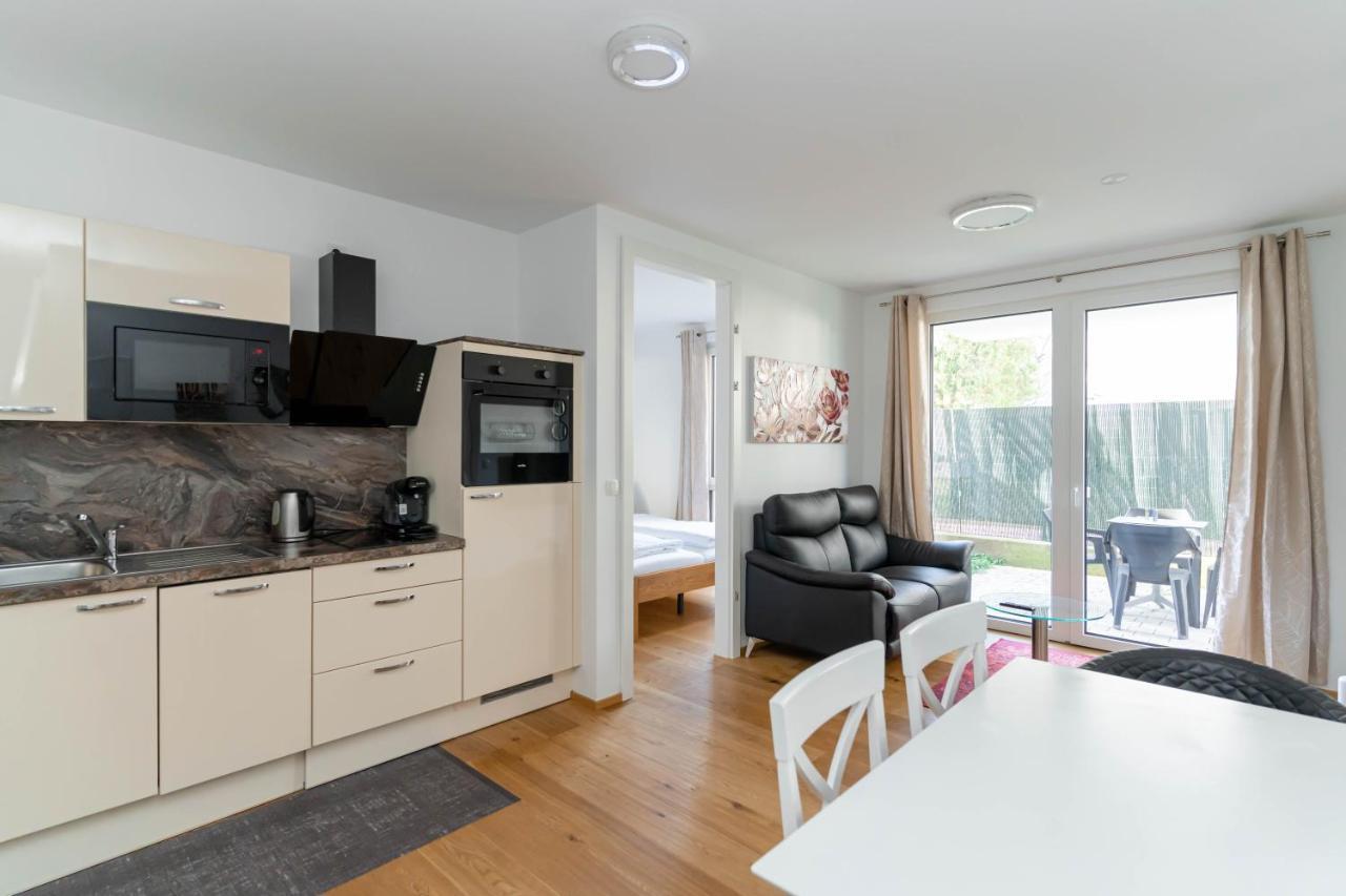 Modern Apartment With Tiny Garden Near City Center Wenen Buitenkant foto