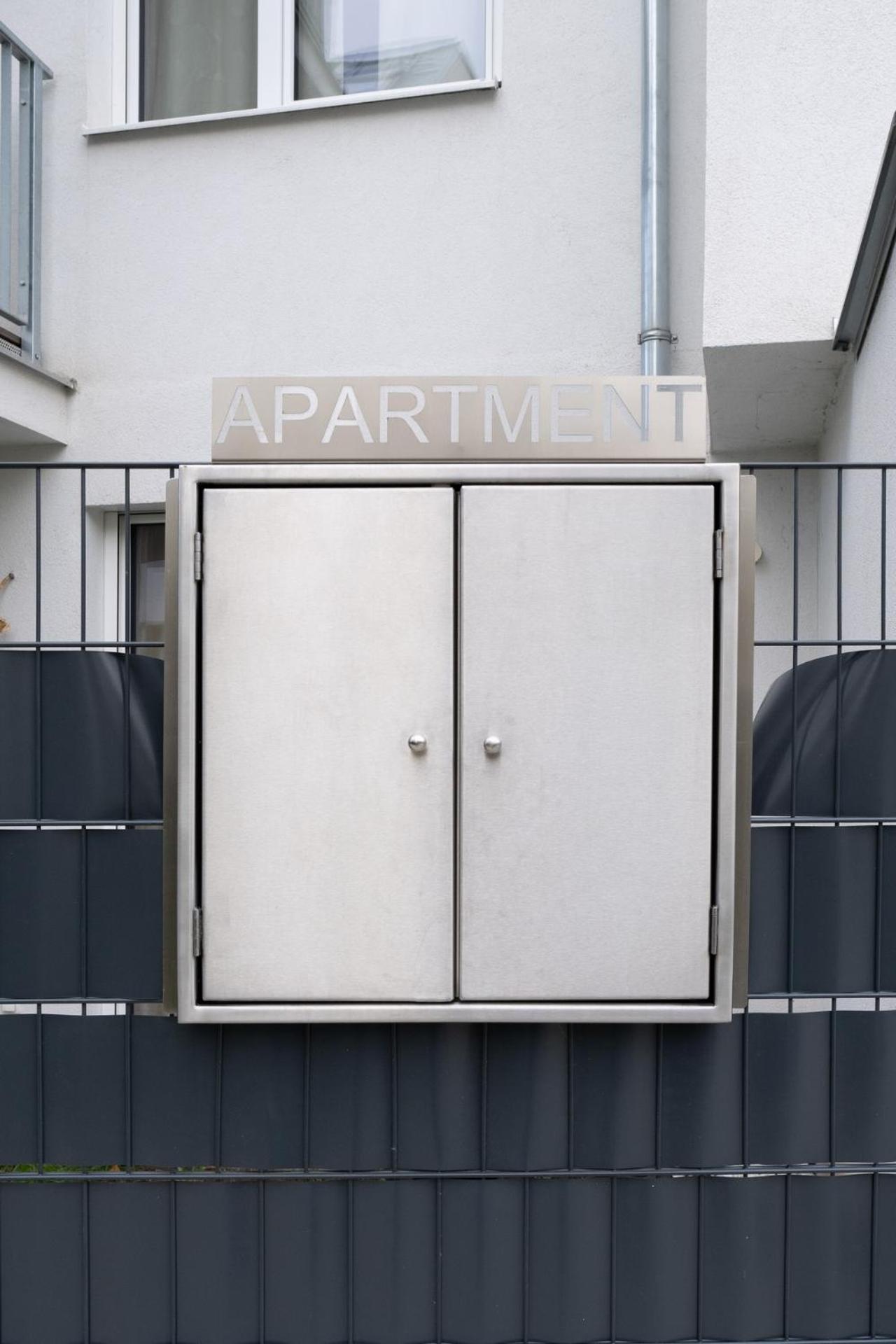 Modern Apartment With Tiny Garden Near City Center Wenen Buitenkant foto